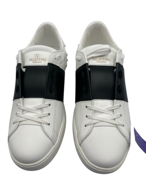 Valentino Shoe Size 42.5 Like New White & Black Leather Low Top Men's Shoes White & Black / 42.5