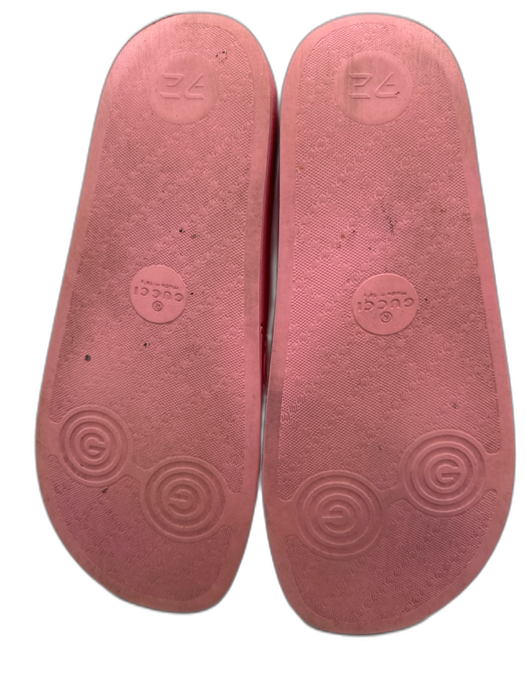 Gucci Shoe Size 41 Pink Rubber open toe GG Supreme Slide Sandals Pink / 41