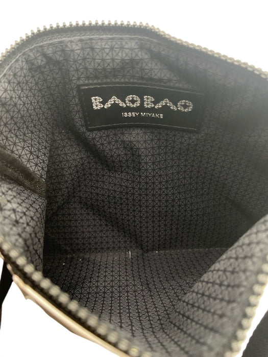 Bao Bao Issey Miyake White & Black PVC Foldable Geometric Zip Close Bag White & Black / S