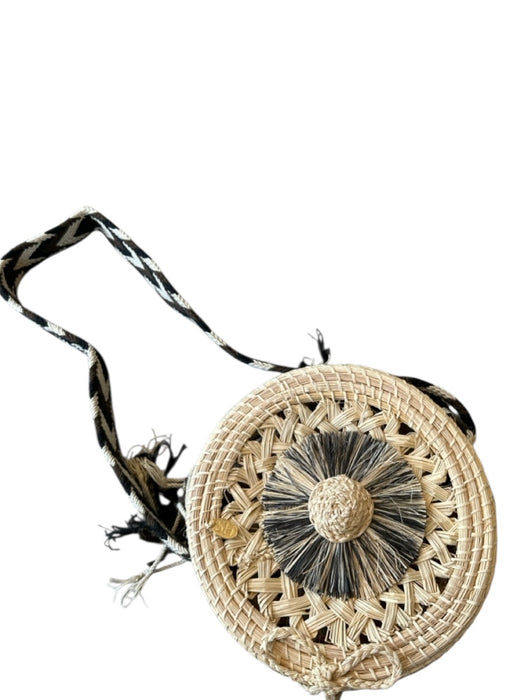 Soraya Hennessy Tan & black Straw Braided Strap Circle Toggle Canteen Bag Tan & black / S