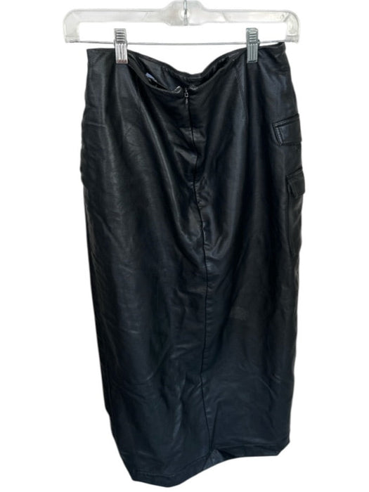 Nicholas Size 8 Black Vegan Leather High Waist Cargo Pockets Slit Midi Skirt Black / 8