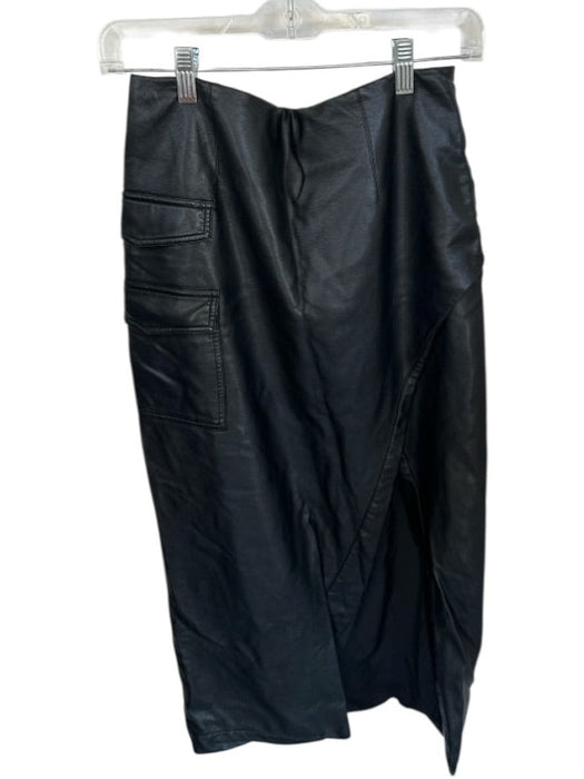 Nicholas Size 8 Black Vegan Leather High Waist Cargo Pockets Slit Midi Skirt Black / 8