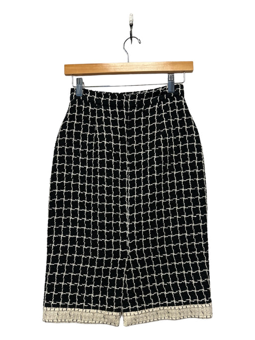 Chanel Size 34/XS Black & White Wool Blend Tweed Pencil Skirt Black & White / 34/XS