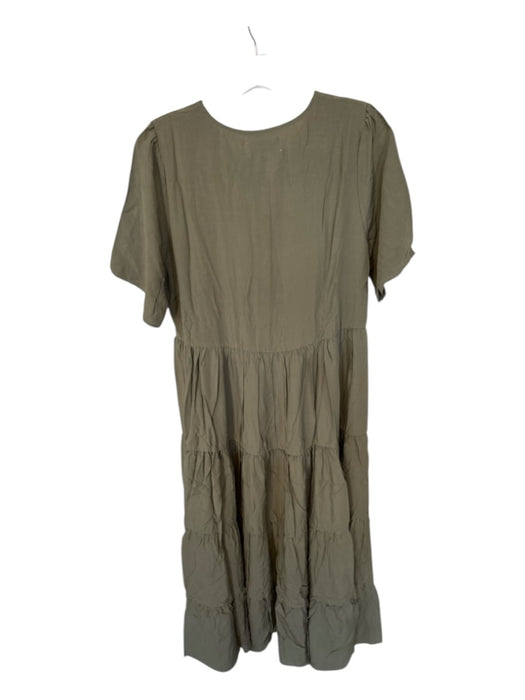 Rita Row Size M Army Green Short Sleeve Buttons Maxi Dress Army Green / M