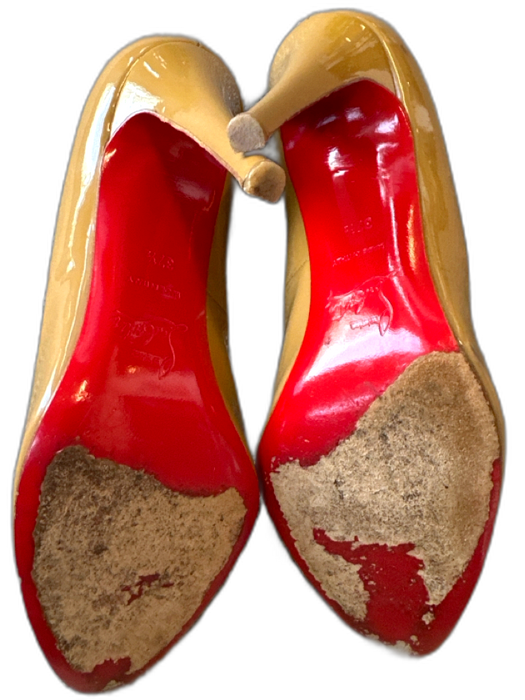 Christian Louboutin Shoe Size 37.5 nude Patent Leather Stiletto Almond Toe Pumps nude / 37.5