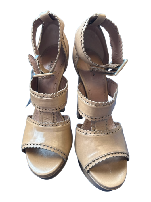 Alaia Shoe Size 40 Tan Leather Platform Heeled Scallop Detail Sandals Tan / 40
