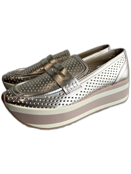 Dolce Vita Shoe Size 8.5 Gold Synthetic Upper Leather Lining Perforated Shoes Gold / 8.5