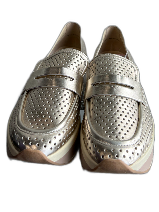 Dolce Vita Shoe Size 8.5 Gold Synthetic Upper Leather Lining Perforated Shoes Gold / 8.5
