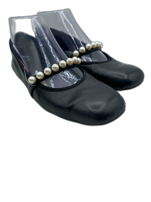 Stuart Weitzman Shoe Size 6B Black & White Leather Faux Pearl Strap Ballet Flats Black & White / 6B
