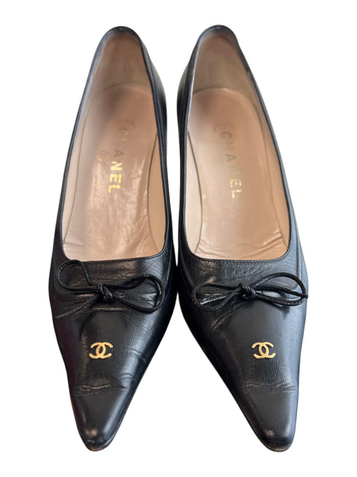 Chanel Shoe Size 38 Black Leather Pointed Toe Bow Detail Gold Logo Shoes Black / 38