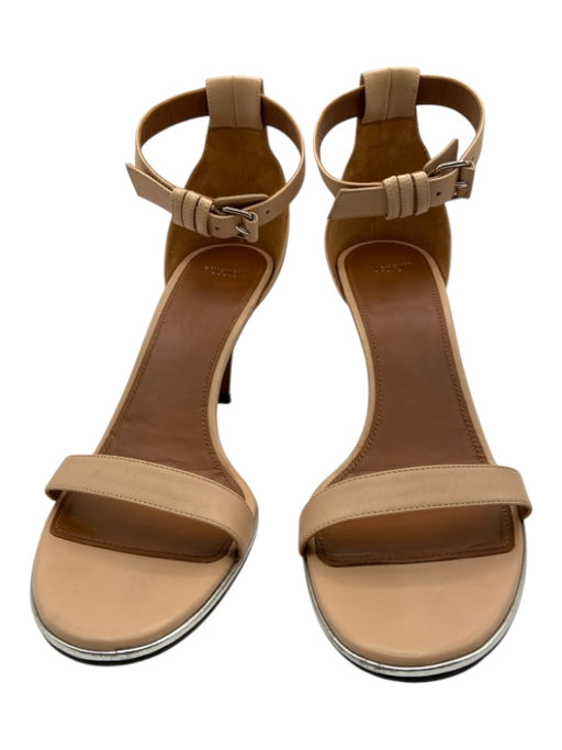 Givenchy Shoe Size 9 Pale Pink Leather round toe Silver Detail Midi Heel Pumps Pale Pink / 9