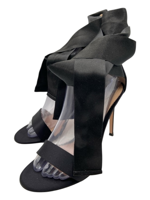 Gianvito Rossi Shoe Size 38 Black Satin round toe Ribbon Detail Stiletto Sandals Black / 38