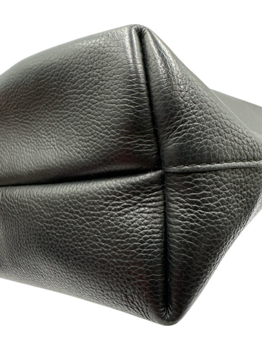 Salvatore Ferragamo Black Leather Gold Tone Hardware Zip Top Gancini Tote Bag Black