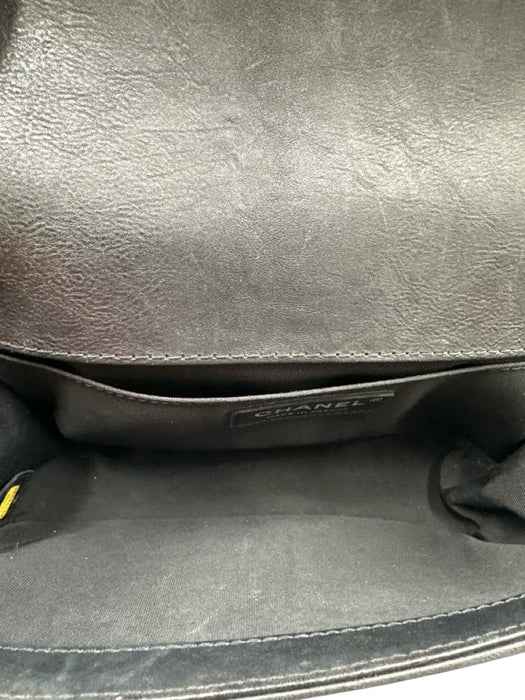 Chanel Black Leather Quilted Silver Tone Hardware Chain Detail Flap Over Bag Black / Small