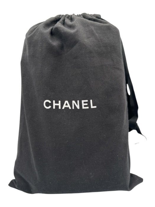 Chanel Black Leather Quilted Silver Tone Hardware Chain Detail Flap Over Bag Black / Small
