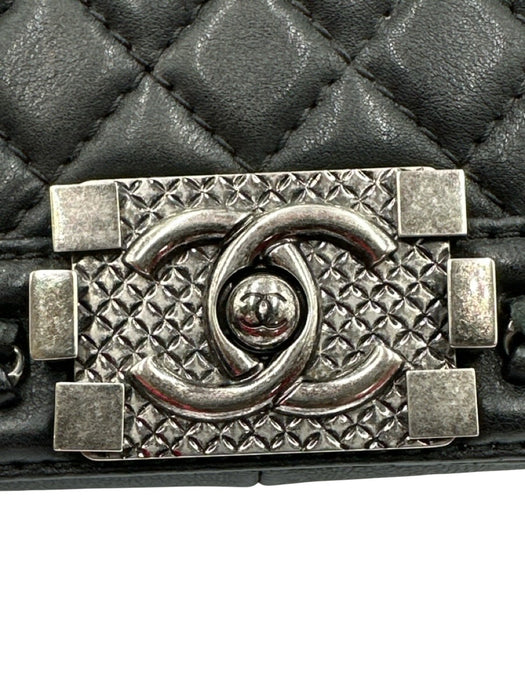 Chanel Black Leather Quilted Silver Tone Hardware Chain Detail Flap Over Bag Black / Small