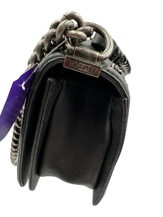 Chanel Black Leather Quilted Silver Tone Hardware Chain Detail Flap Over Bag Black / Small