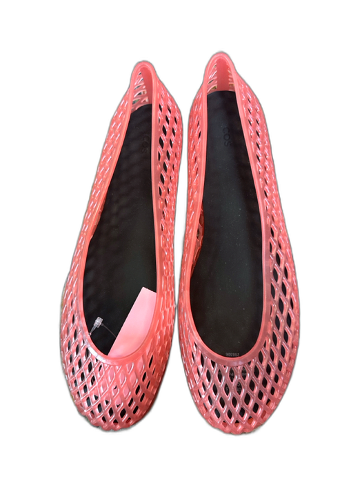 COS Shoe Size 40 Pink Rubber Cut Outs Jelly Flats Pink / 40