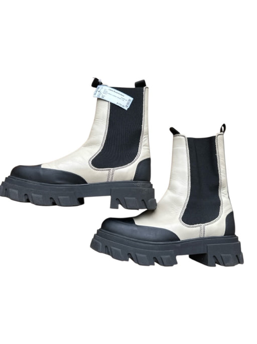 Ganni Shoe Size 40 Cream & Black Leather Stretch Lug Boots Cream & Black / 40