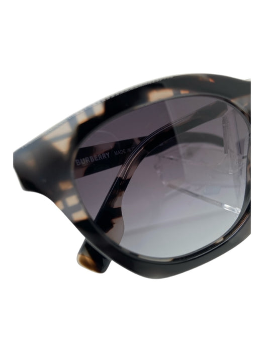 Burberry Black & Gray Acetate Tortoiseshell Case & Box Included Sunglasses Black & Gray