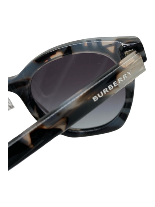 Burberry Black & Gray Acetate Tortoiseshell Case & Box Included Sunglasses Black & Gray