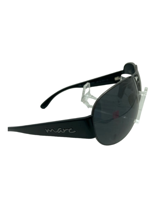 Marc By Marc Jacobs Black Metal & Acetate Aviator Polarized Side Logo Sunglasses Black