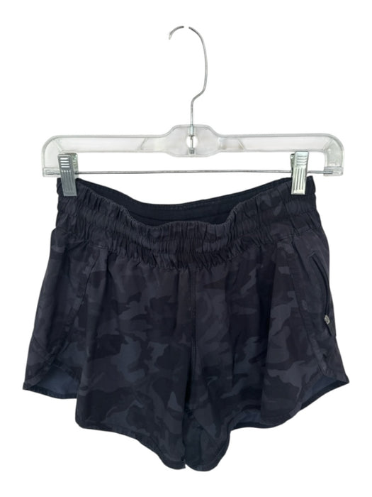 Lululemon Size 6 Black Camo Nylon Blend Smocked Waist Band Side Zipper Shorts Black Camo / 6