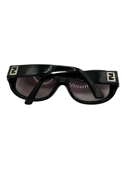 Fendi Black Oval Logo silver hardware Sunglasses Black