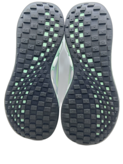 Nike Shoe Size 4.5 Green & Gray Synthetic Kitten Heel lace up Sneakers Green & Gray / 4.5