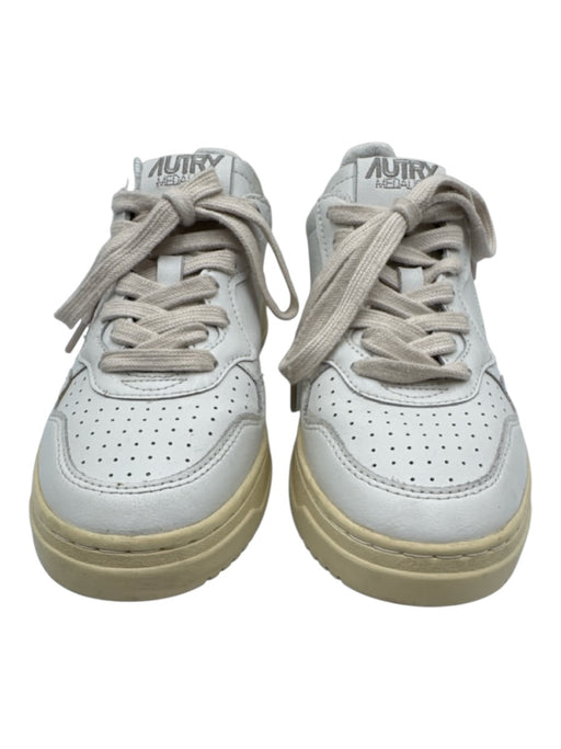 Autry Shoe Size 38 White Leather Upper Perforated Side Logo Low Top Sneakers White / 38