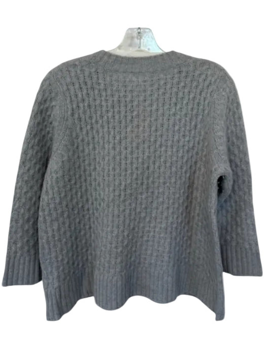 Qi Size M Gray Cashmere Scoop Neck Crochet Detail Long Sleeve Sweater Gray / M