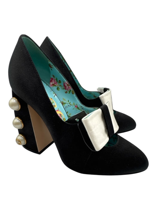 Gucci Shoe Size 38.5 Black & White Satin Upper Bow Faux Pearl Accent Pumps Black & White / 38.5