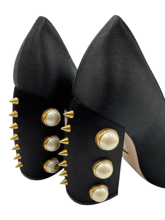 Gucci Shoe Size 38.5 Black & White Satin Upper Bow Faux Pearl Accent Pumps Black & White / 38.5