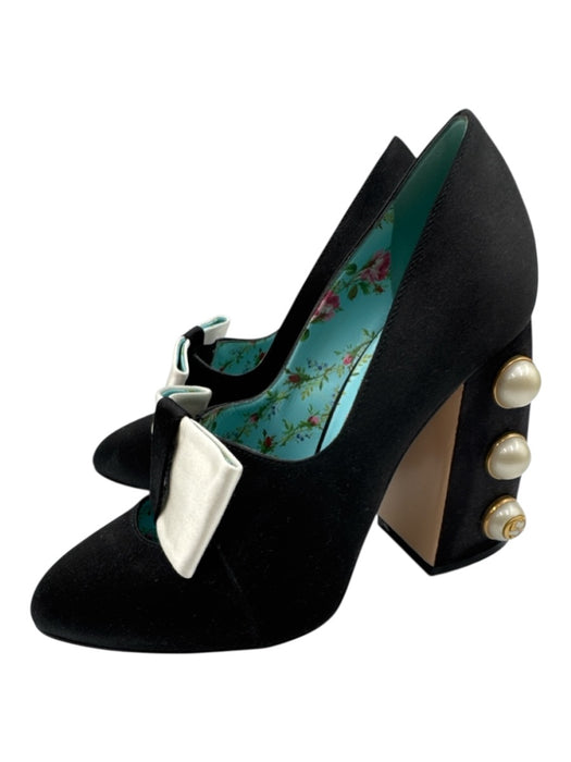 Gucci Shoe Size 38.5 Black & White Satin Upper Bow Faux Pearl Accent Pumps Black & White / 38.5