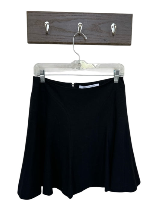 Diane Von Furstenberg Size 4 Black Viscose Pleated Zipper Mini Skirt Black / 4
