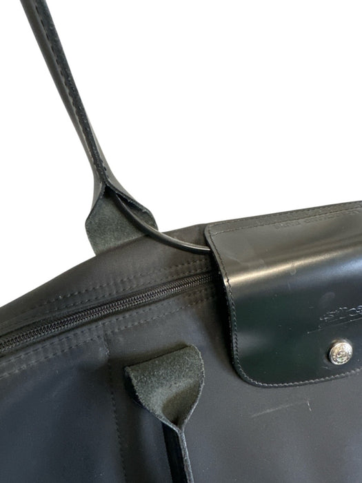 Longchamp Black Nylon Leather trim Logo Zip Close Tote Bag Black / Large
