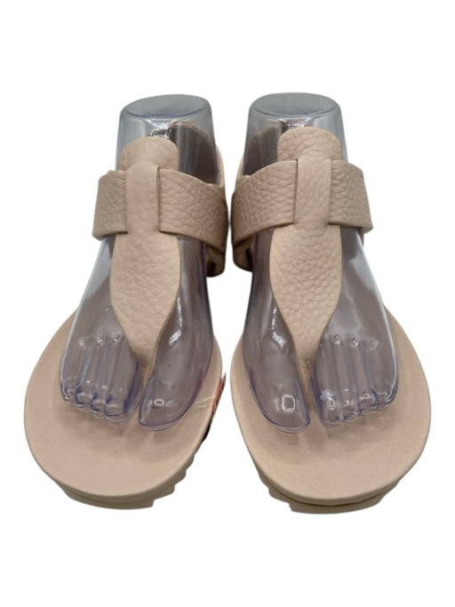 Pedro Garcia Shoe Size 37.5 Light Pink Leather Textured Thong Sandals Light Pink / 37.5