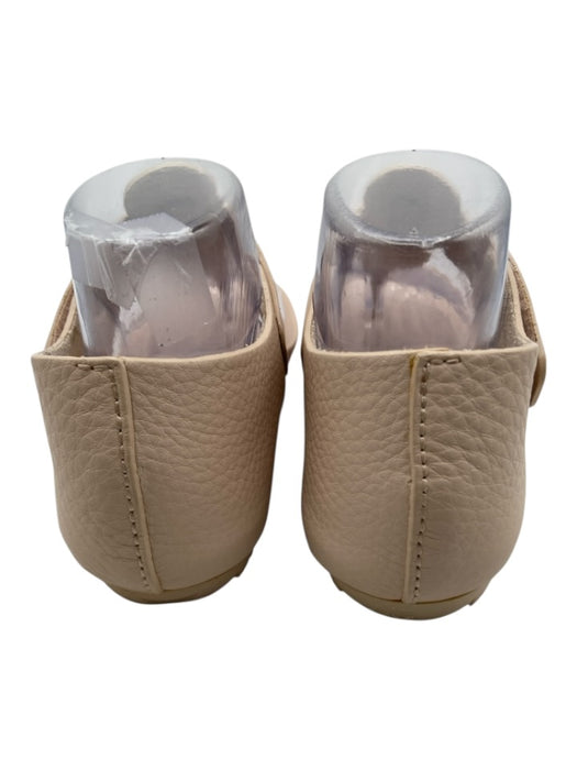 Pedro Garcia Shoe Size 37.5 Light Pink Leather Textured Thong Sandals Light Pink / 37.5