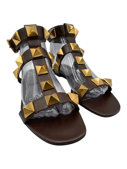 Valentino Shoe Size 38 Brown Leather Gold hardware Pyramid Studs Buckle Sandals Brown / 38