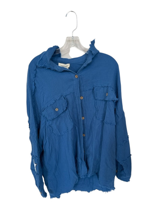 Fantastic Fawn Size L Blue Cotton Stars Sequin Raw Hem Button Down Top Blue / L
