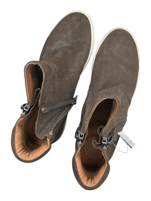 Gentle Soul Shoe Size 8 Brown Leather Metallic Side Zip Short Booties Brown / 8