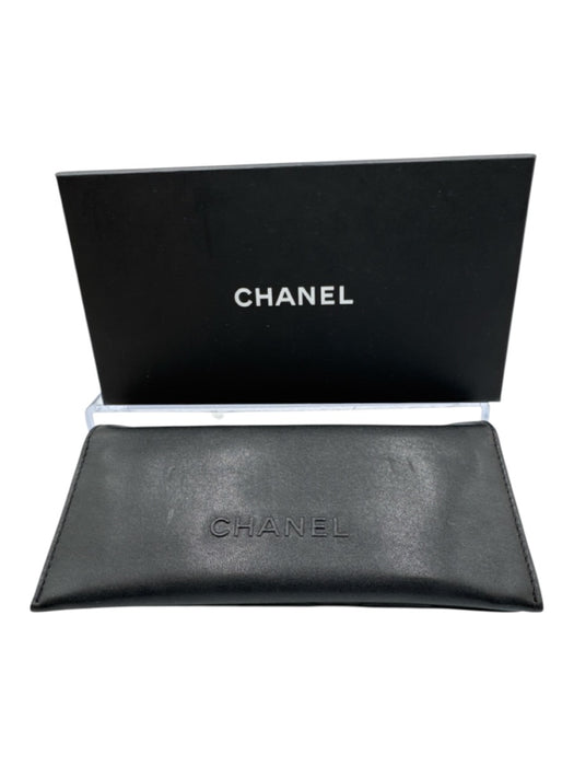 Chanel Black Metal round CC Logo Gradient Chain Sunglasses Black