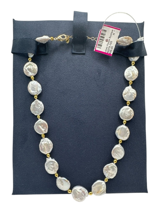 Pearl & Gold Pearls Gold hardware Short Necklace Pearl & Gold