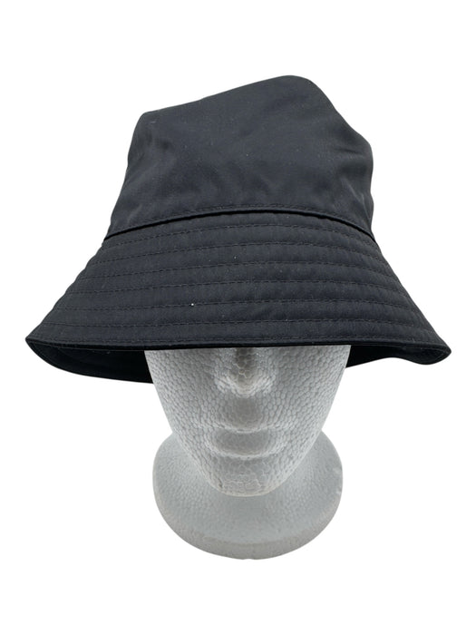 Prada Black Recycled Nylon Triangle Logo Bucket Hat Black / Medium