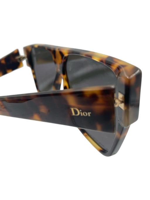 Christian Dior Brown Acetate Tortoiseshell Mirror Lens Flat Top Sunglasses Brown