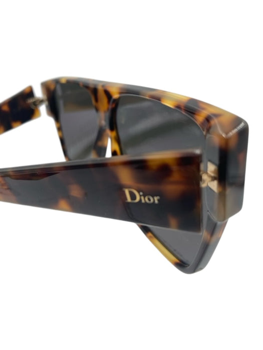 Christian Dior Brown Acetate Tortoiseshell Mirror Lens Flat Top Sunglasses Brown