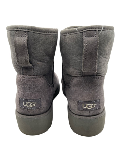 Ugg Shoe Size 10 Gray Suede Ankle High Almond Toe Boots Gray / 10