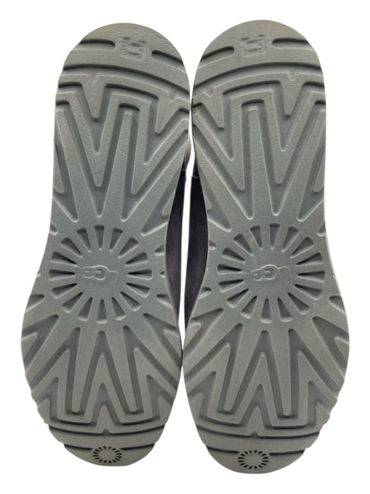 Ugg Shoe Size 10 Gray Suede Ankle High Almond Toe Boots Gray / 10