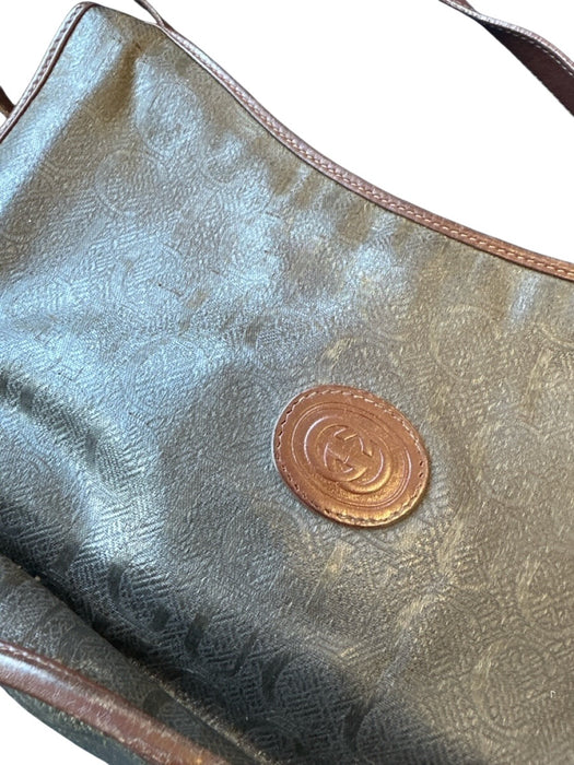 Gucci Brown Leather Logo Shoulder Strap Zip closure Bag Brown / S