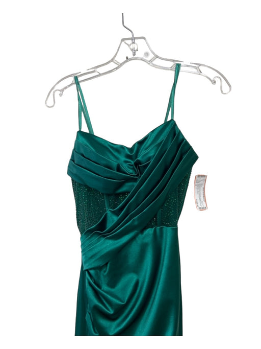 Ladivine Size 2 Emerald Green Polyester Strapless Sweetheart floor length Gown Emerald Green / 2
